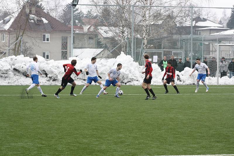 Havířovští fotbalisté (v bílém) doma přehráli béčko Opavy.