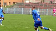 Havířovští fotbalisté (v modrém) přehráli Frýdlant jasně 3:0.