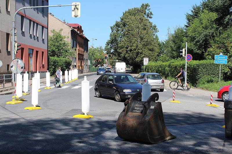 V centru Českého Těšína začala rekonstrukce kanalizace.