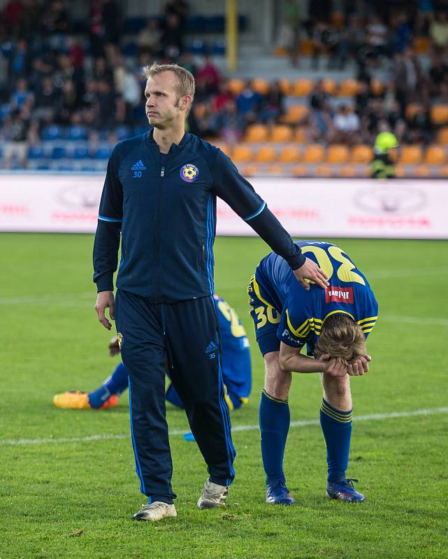 Odvetné utkání baráže o účast v první fotbalové lize mezi FC Vysočina Jihlava a MFK Karviná.