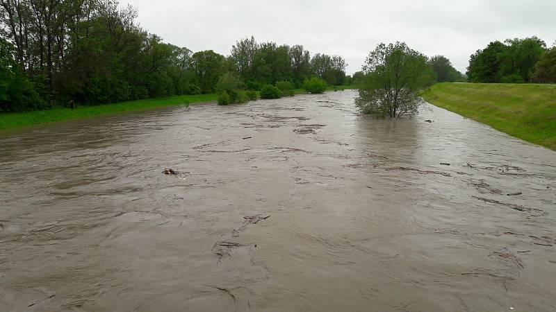 Velká voda na řece Olši v Karviné 23. 5. 2019.