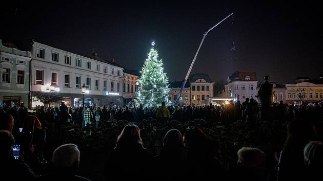 Rozsvícení vánočního stromu v Karviné v loňském roce.