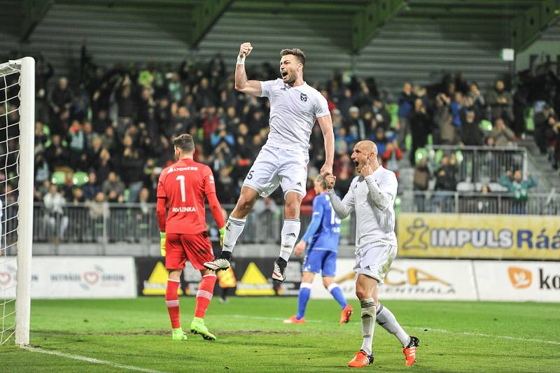 MFK Karviná – Slavia Praha 1:2