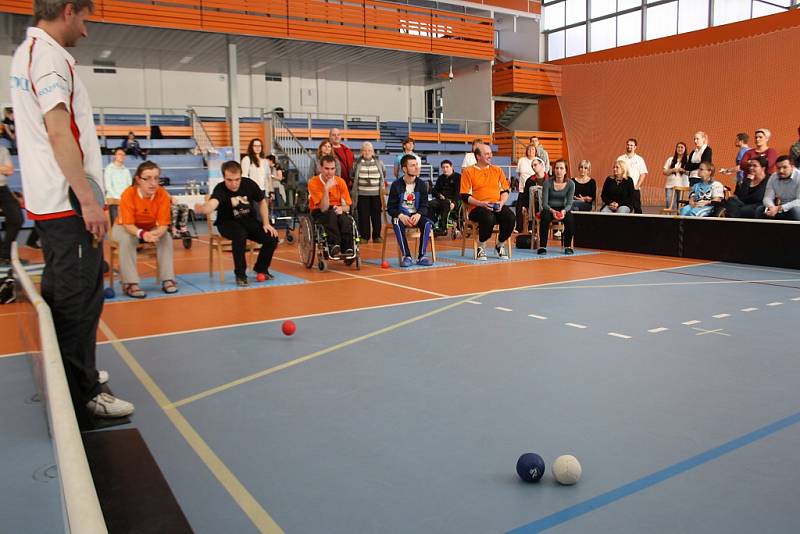 Finálové hry v turnaji v boccie v Městské sportovní hale v Havířově. 