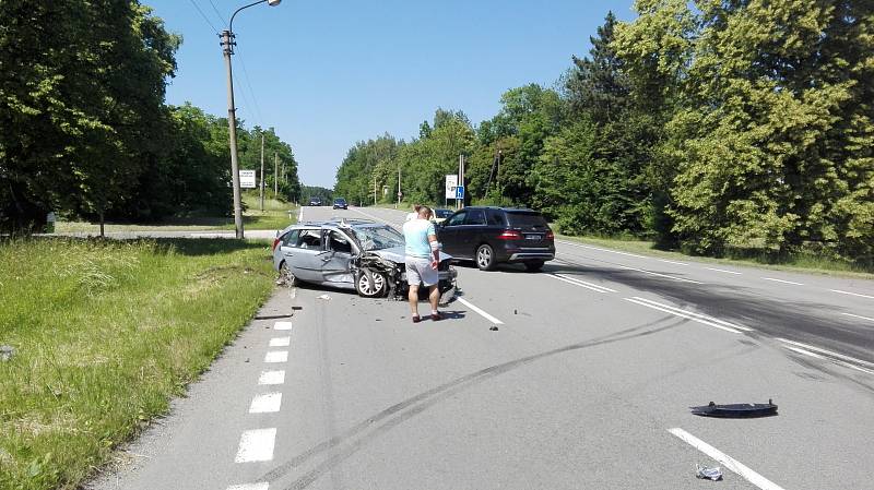 Dopravní nehoda na Lazecké ulici v Orlové.