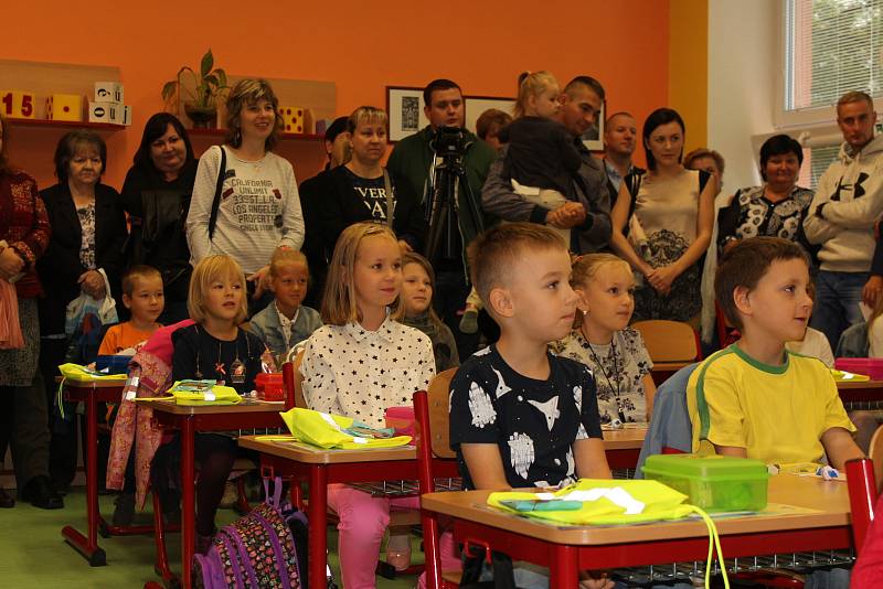 Vítání prvňáků na ZŠ Gorkého v Havířově.