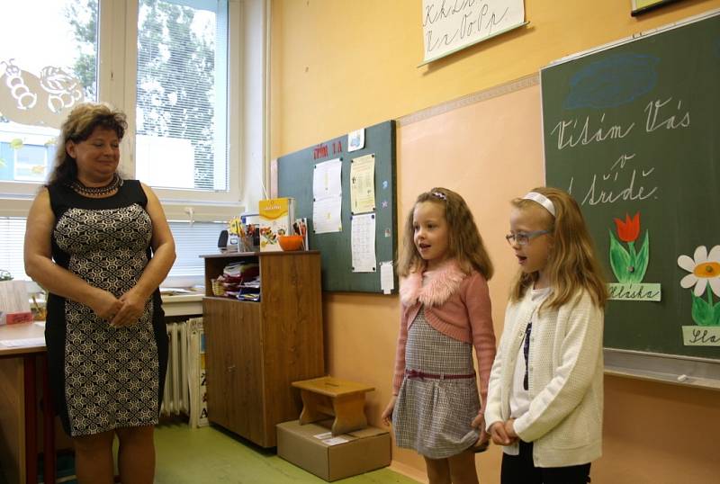 Zahájení školního roku v karvinské ZŠ Majakovského. 