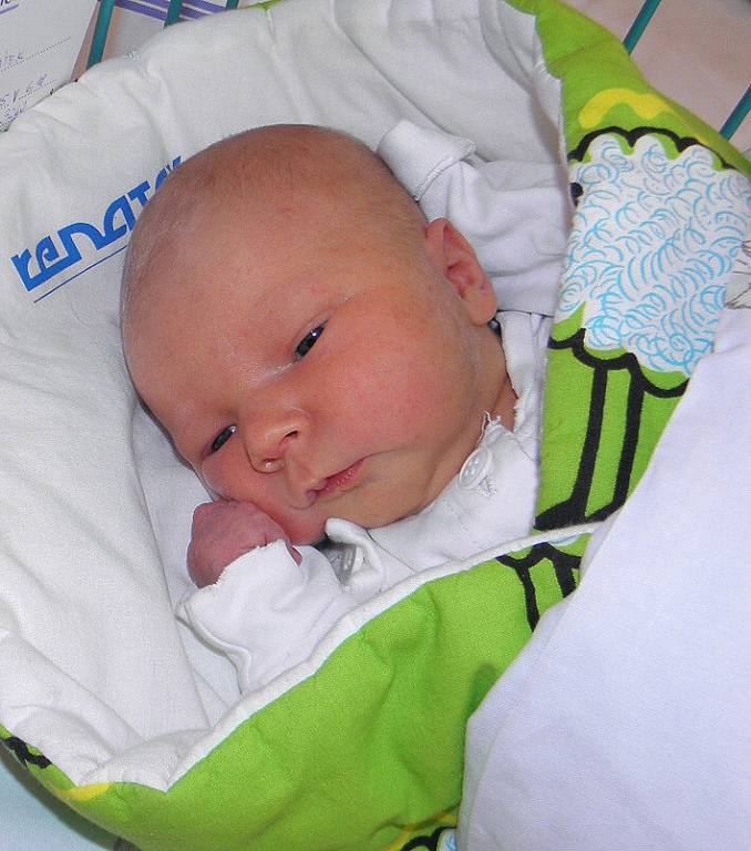 Kubíček Kolovrátek se narodil 17. února mamince Monice Kolovrátkové z Českého Těšína. Po porodu miminko vážilo 3260 g a měřilo 47 cm.