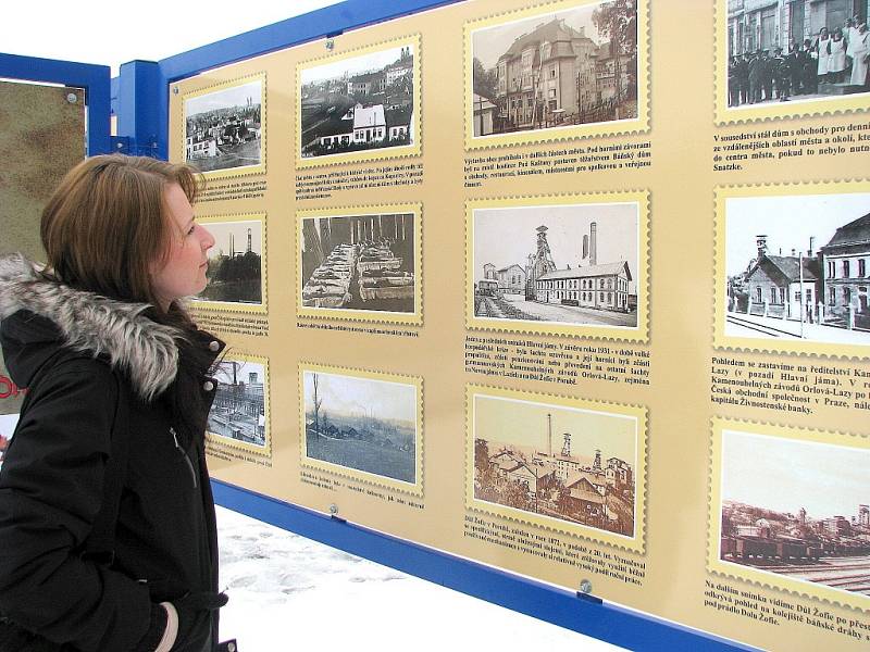 Výstava fotografií staré, dnes již neexistující Orlové. 