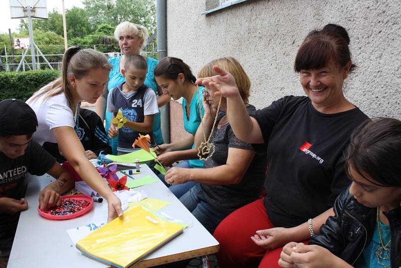 Letní tábor pořádaný dobrovolnickou organizací ADRA v zakarpatském Mukačevě. 