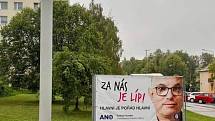 Takto byly rozmístěny nepovolené předvolební bannery hnutí ANO v Českém Těšíně. Už byly odstraněny.