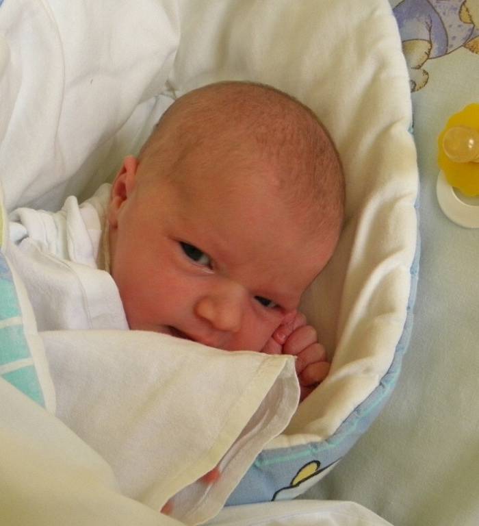 Natálka Mazurková se narodila 7. listopadu mamince Kateřině Mazurkové z Karviné. Porodní váha holčičky byla 3150 g a míra 49 cm.