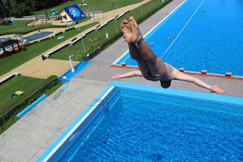 HighJump 2017 na havířovském letním koupališti. 