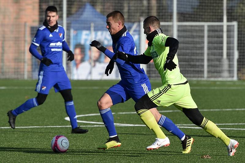 Fotbalové derby Baník Ostrava (modré dresy) - MFK Karviná 1:1.