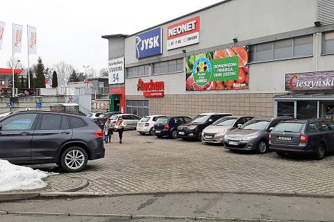 V polském Těšíně otevřel francouzský maloobchodní řetězec Auchan ve čtvrtek 26. ledna 2023 nový supermarket.
