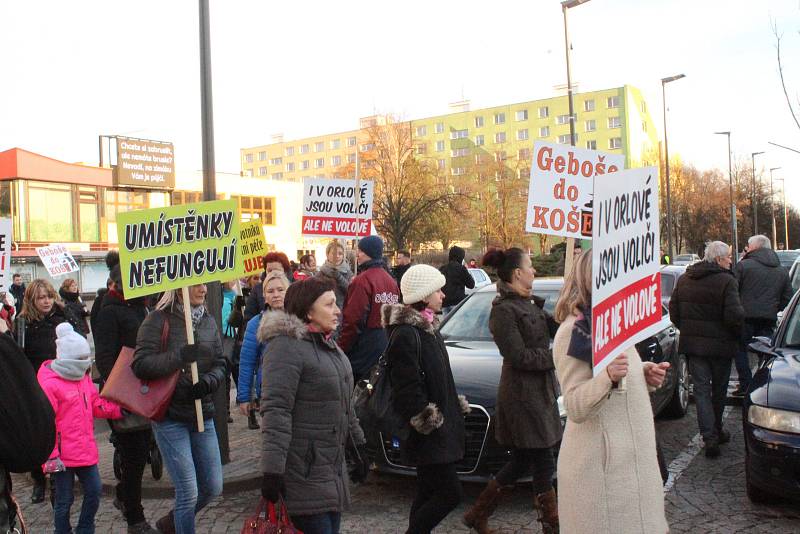 Protest Orlovanů proti výrazné redukci nemocnice ve čtvrtek 17. ledna 2019.