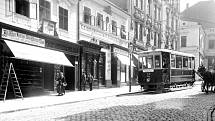 Tramvajová linka spojovala v letech 1911 až 1921 vlakové nádraží s náměstím dnešního polského Těšínska.
