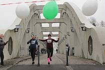 Pátý ročník amatérského běhu Od mostu k mostu mezi Koukolnou a Darkovem, Karviná 13. prosince 2020.