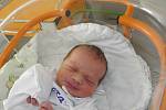 Oliver Kloss se narodil 13. března mamince Lence Klossové z Orlové. Po narození chlapeček vážil 3410 g a měřil 50 cm.