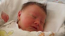 Izabelka se narodila 10. května mamince Evě Pařikové z Karviné. Po porodu miminko vážilo 3980 g a měřilo 51cm.