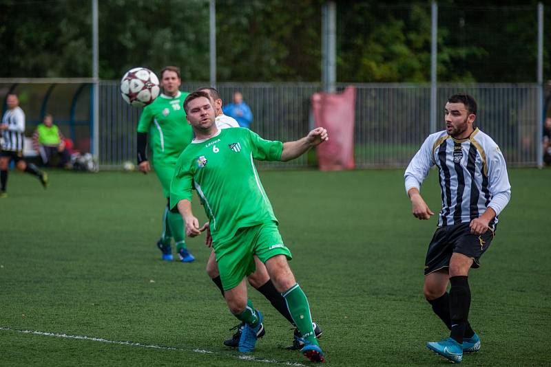 Orlovský Baník Fučík (zelené dresy) přehrál Baník z Rychvaldu 3:2.