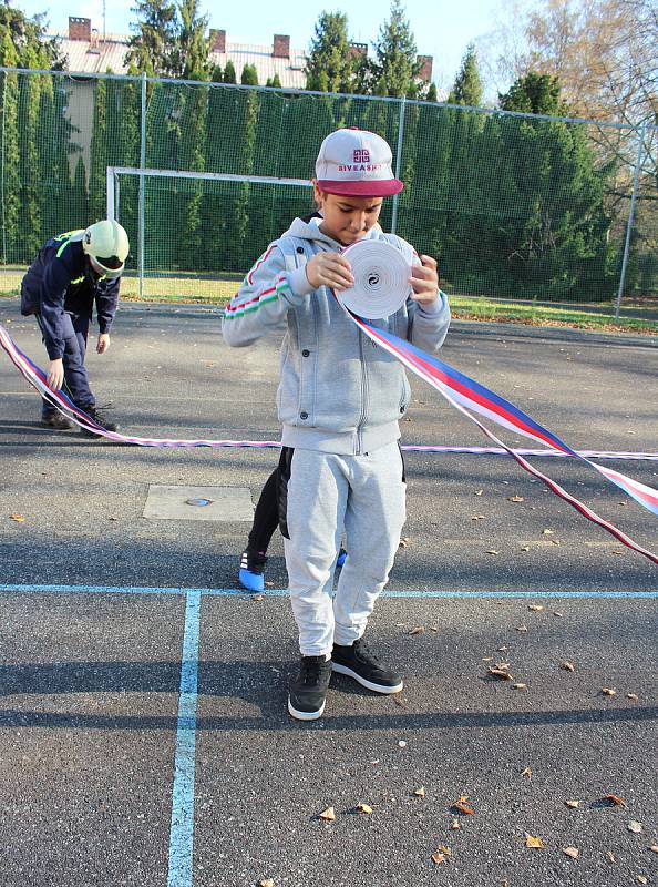 Návštěvníci akce Střední školy techniky a služeb v Karviné si užívali pestrý program, zaměřený nejen na techniku a řemesla.