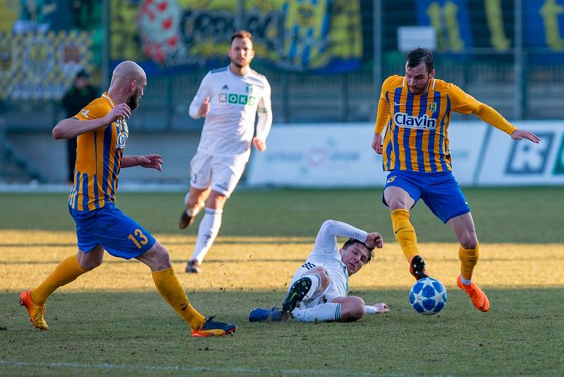 Z utkání Karviná - Opava 1:1.