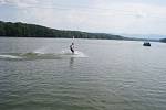 Na Těrlické přehradě se o víkendu jely závody Evropského poháru ve vodním lyžování za elektrickým vlekem, kterého se účastnila světová špička.