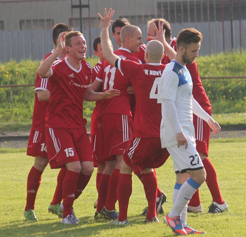 Havířovští fotbalisté (v bílém) v Novém Jičíně zklamali.