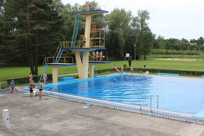 HighJump 2017 na havířovském letním koupališti. 