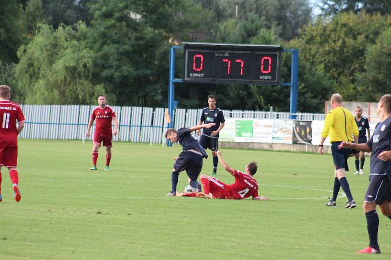 Dětmarovice (v modrém) remizovaly se Šenovem.