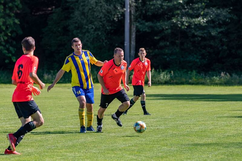 Zápas závěrečného 14. kola fotbalové I.B třídy, skupiny C, SK Horní Suchá - Oldřichovice 4:2.