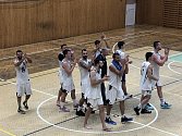 Basketbalisté Sokola Karviná v říjnovém kole II. ligy, skupiny C, porazili doma TJ Šumperk 98 :74.