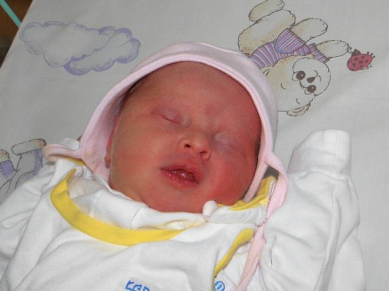Anička Nováková se narodila 22. ledna paní Petře Novákové z Karviné. Po porodu dítě vážilo 2480 g a měřilo 44 cm.