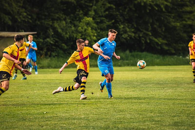 Zápas 23. kola fotbalové I.B třídy, skupiny C, SK Horní Suchá - TJ Vendryně 3:0. Foto: SK Horní Suchá/Ondřej Kruťa