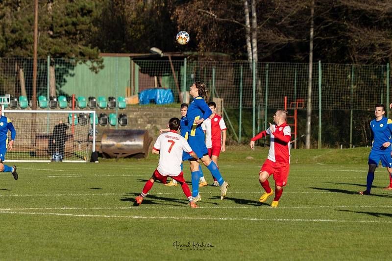 Zápas 16. kola krajského přeboru Slavia Orlová - Český Těšín 1:2.