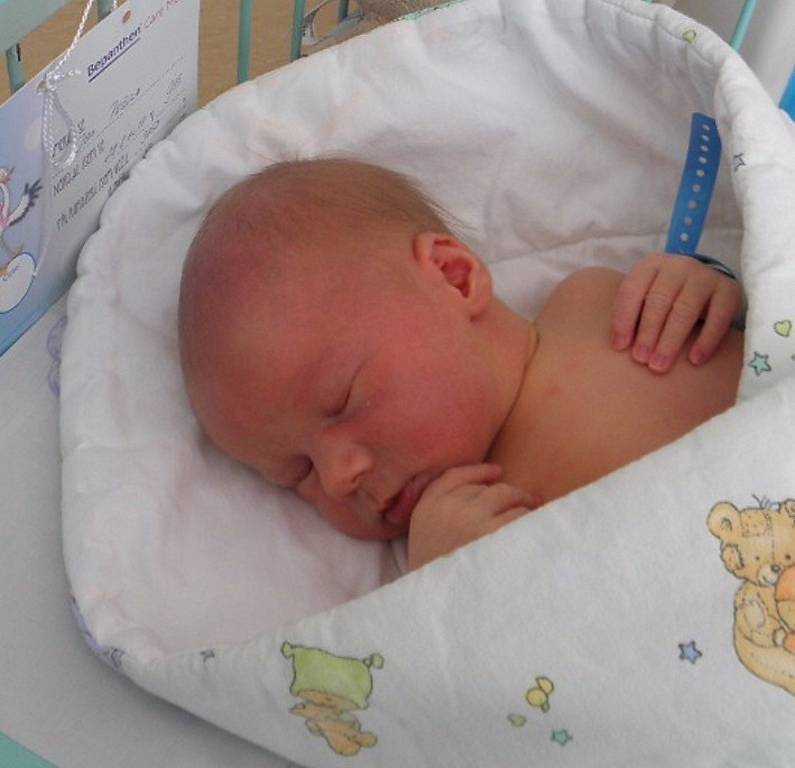 Honzíček Pešula se narodil 28. srpna mamince Janě Kupkové z Orlové. Když přišel Honzíček na svět, vážil 3850 g a měřil 50 cm.