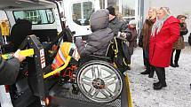 Předání nového vozidla pro Santé, centrum pečující o mentálně postižené. .