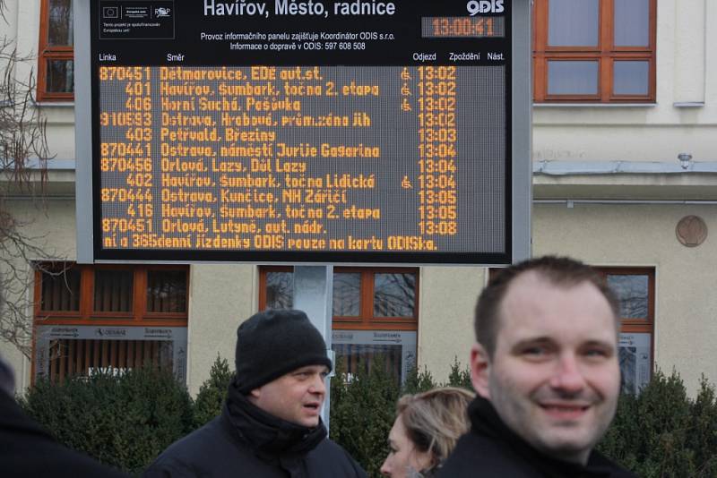 Oficiální zahájení provozu světelných tabulí s jízdními řády v Moravskoslezském kraji se konalo v Havířově. 