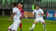 Mladí Češi (v červeném) remizovali s Řeckem 1:1.