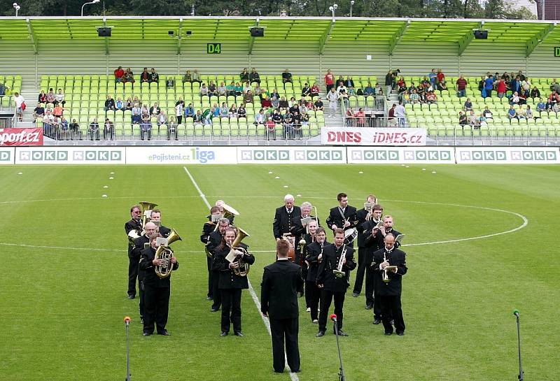 Slavnostní otevření fotbalového stadionu v Karviné. 