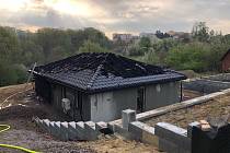 Požár domku v Orlové.