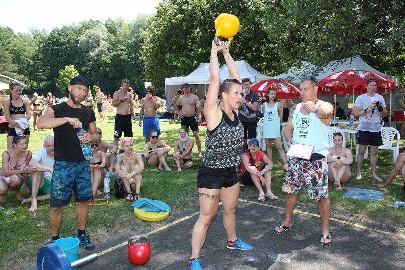 CrossFit závody Superior 14 Summer Games 2015 na letním koupališti v Havířově