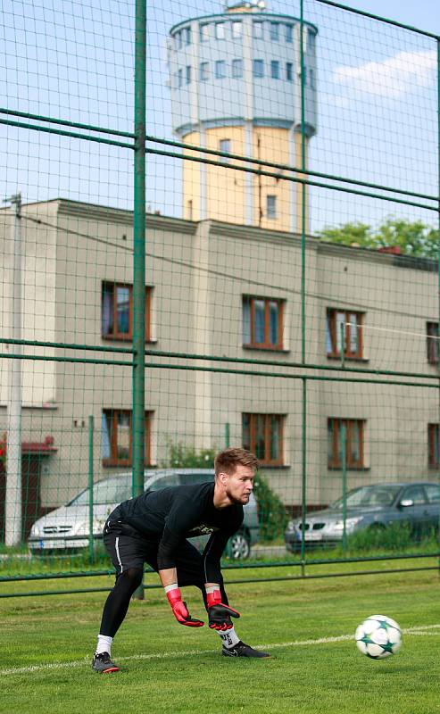 Fotbalový trénink bohumínských fotbalistů s brankářem Tomášem Vaclíkem. Na fotografii Tomáš Vaclík.