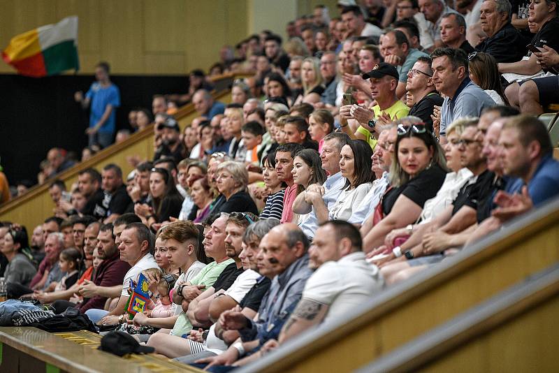 Finále play off házenkářské extraligy mužů - 3. zápas: Karviná - Talent tým Plzeňského kraje, 21. května 2022 v Karviné. Fanoušci.