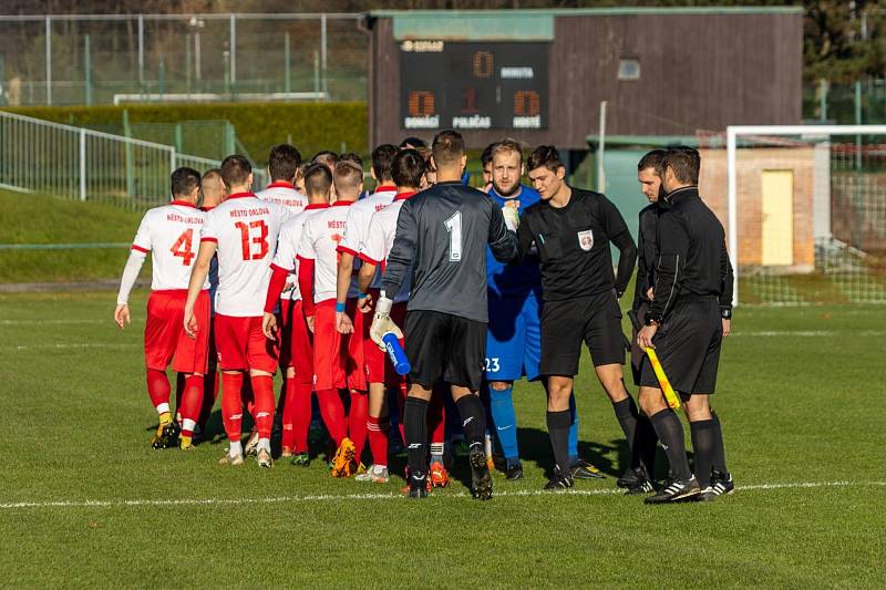 Zápas 16. kola krajského přeboru Slavia Orlová - Český Těšín 1:2.