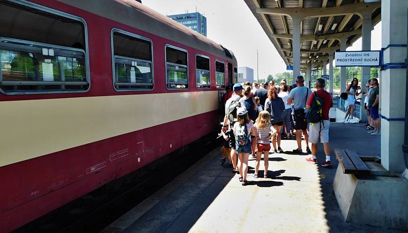 Karel Šula absolvoval jízdu speciálním vlakem po uhelných vlečkách.