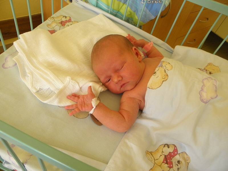První miminko se narodilo 27.července mamince Monice Krommelové z Karviné. Malá Janička, po porodu vážila 3650 g a měřila 51 cm.