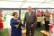 Manželé Krajčovi oslavili v Senior parku v Rychvaldu svou diamantovou svatbu.