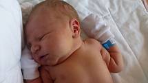 Mamince Stanislavě Zimkové Burešové z Karviné se v úterý 22. srpna narodil syn Jakub. Miminko vážilo 3490 gramů a měřilo 50 centimetrů.